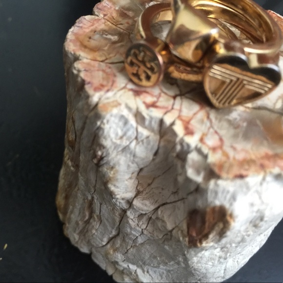 JEWELRY ▪️TORY BURCH <3 stackable rings > - Picture 8 of 17